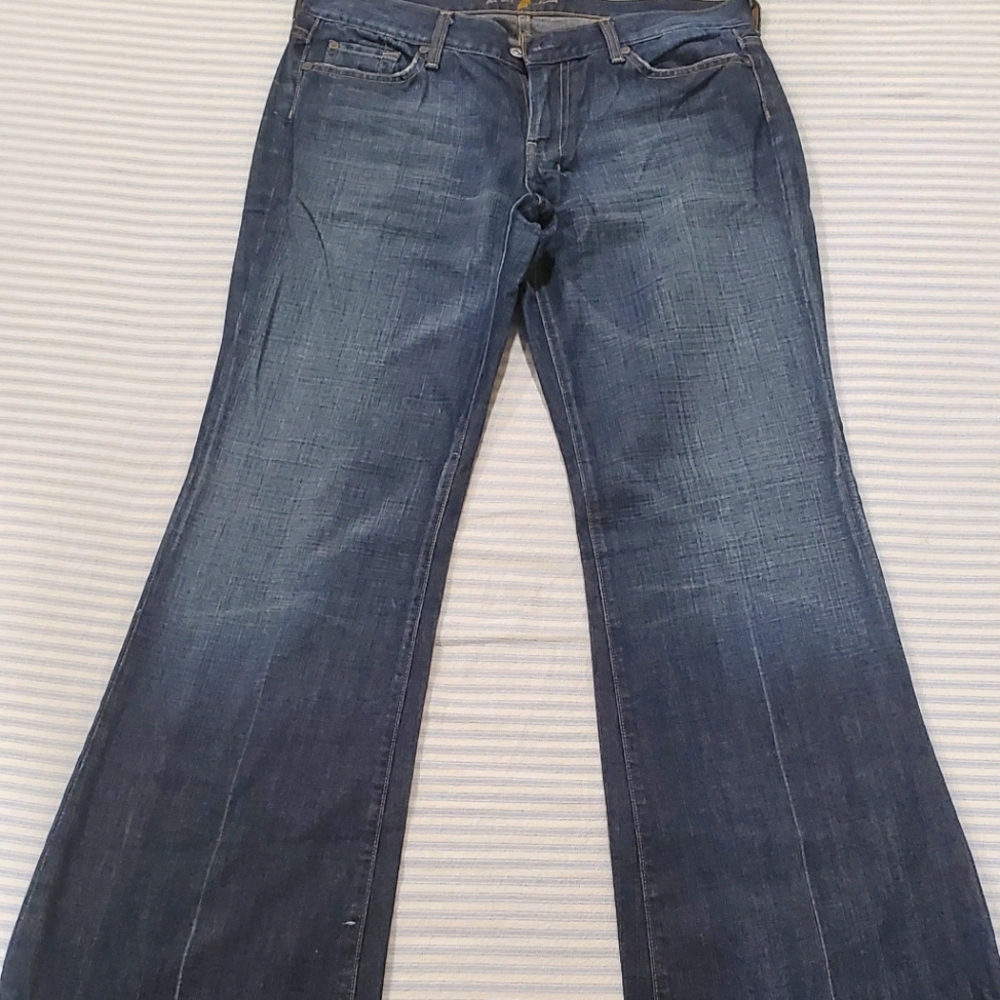 Boot cut jeans